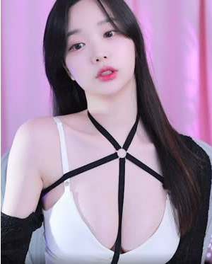 러아 노출